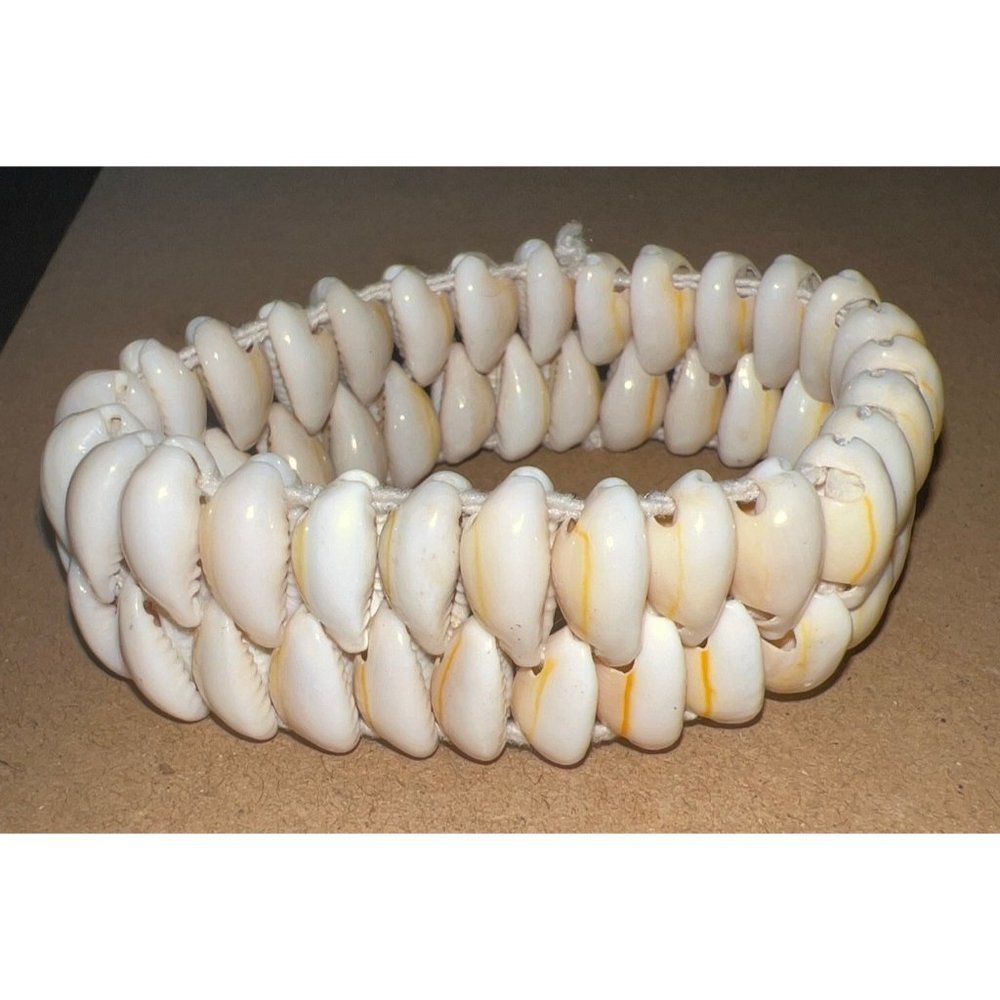 Genuine Cowrie Shell Bracelet -- 7"